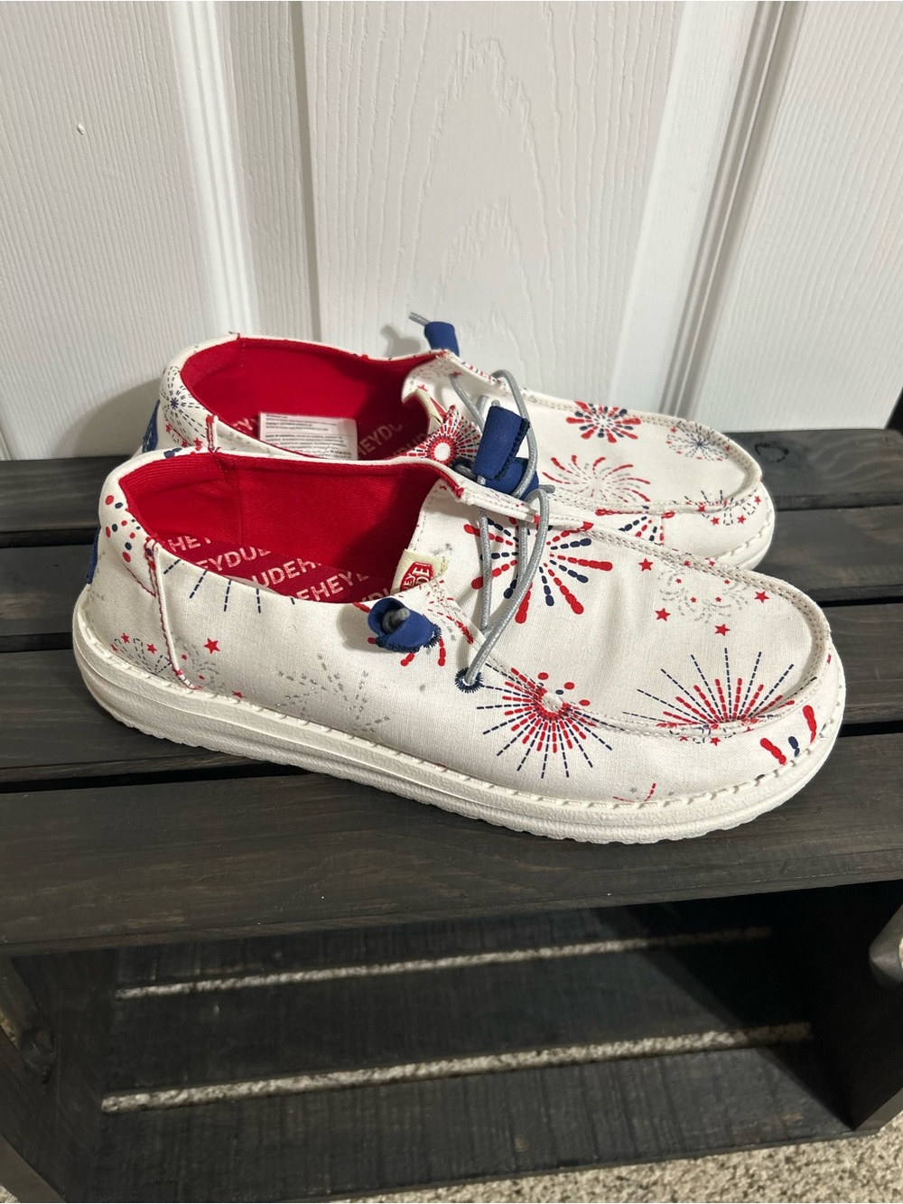 Hey Dude Women’s Wendy Fireworks Casual Shoes Sz 7 EUC